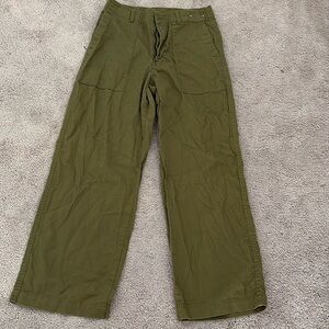 Size 6 Green Pant UNI QLO Like New High Rise